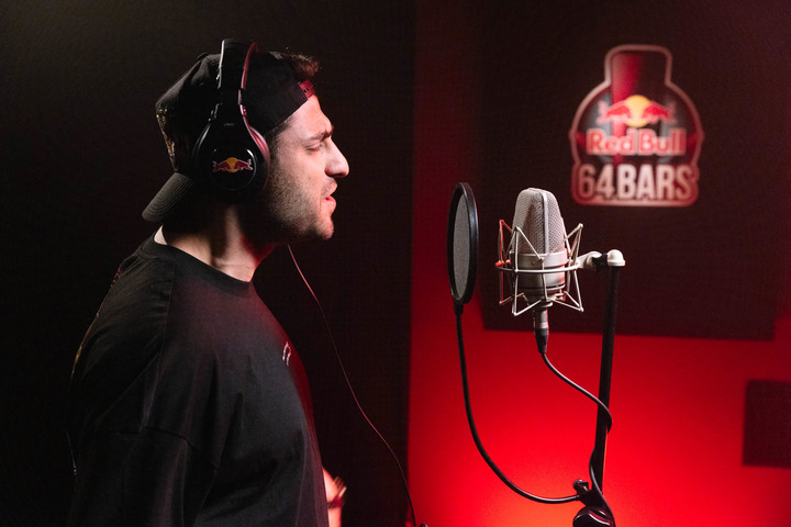 Red Bull 64 Bars Serisi Ozbi ve Da Poet Canlı Performanslarıyla Devam Ediyor